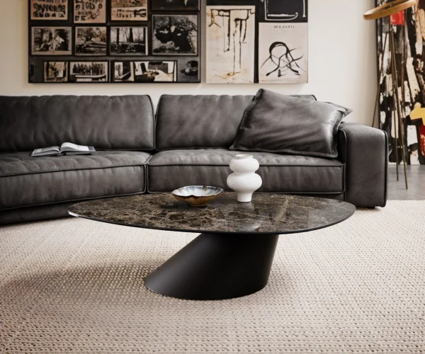 Couchtisch Edge Organisch 140x76 cm Keramik Laminam® Emperador Extra Lucidato Dunkelbraun Conis Metall Schwarz