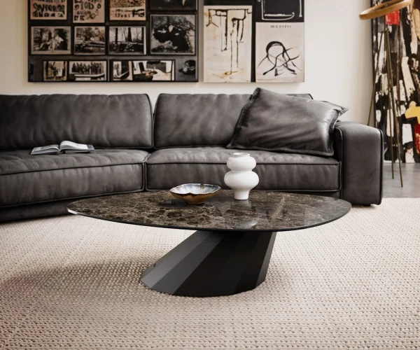 Couchtisch Edge Organisch 140x76 cm Keramik Laminam® Emperador Extra Lucidato Dunkelbraun Parabi Metall Schwarz
