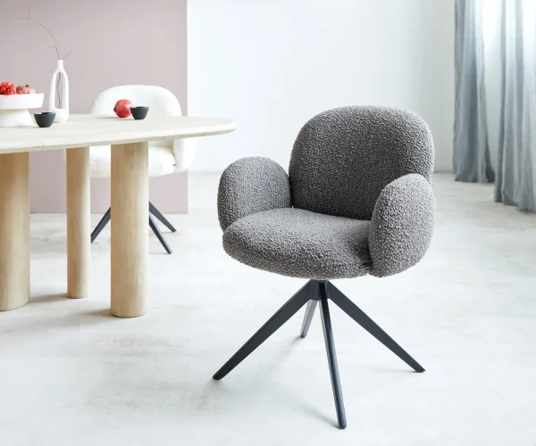 Drehstuhl Nube-Flex mit Armlehnen Bouclé Silbergrau Kreuzgestell breit Schwarz 360° drehbar Taschenfederkern