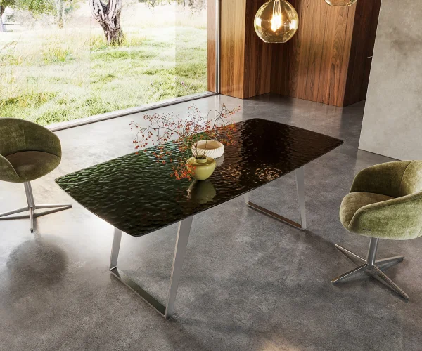 Esstisch Edge Boot 200x100 Reliefglas Rauchschwarz 3D-Design Edelstahl Schräg