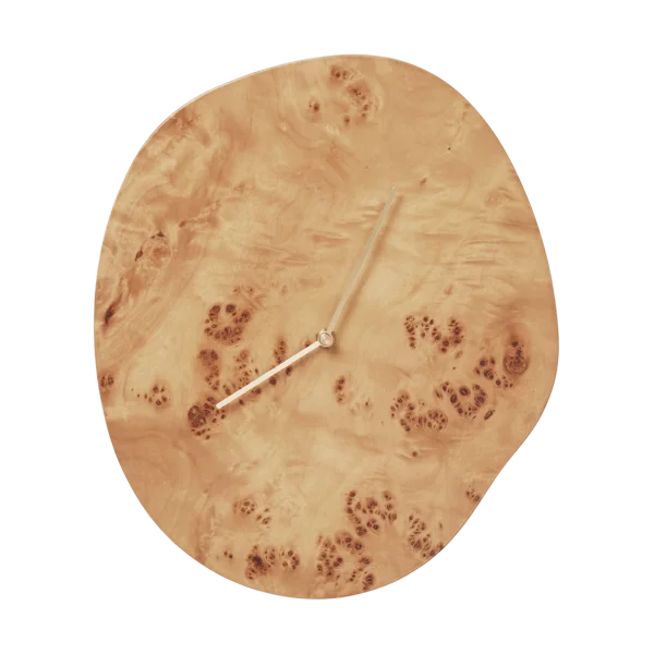 Ferm Living Melt Wanduhr 28 x 33cm Natural burl