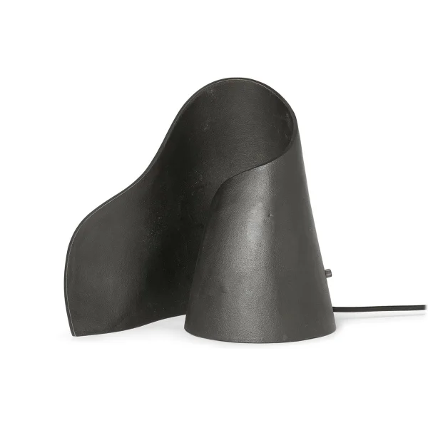 ferm LIVING Oyster Tischleuchte Black