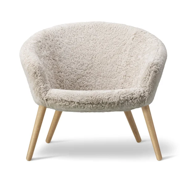 Fredericia Furniture Ditzel Loung-Sessel aus Schaffell Moonlight-oak
