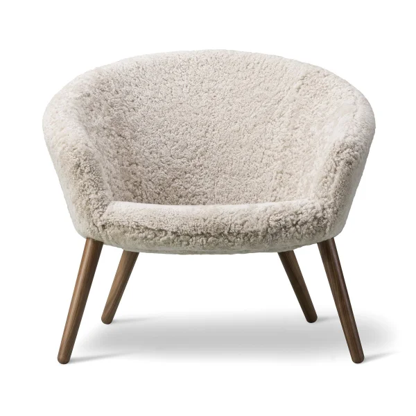 Fredericia Furniture Ditzel Loung-Sessel aus Schaffell Moonlight-walnut