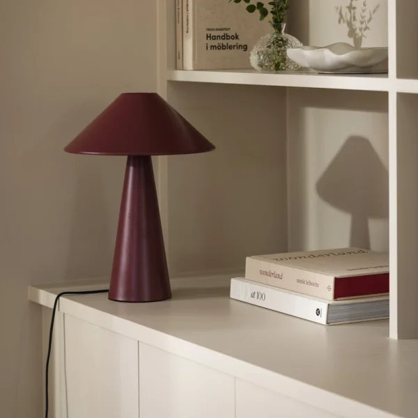 Globen Lighting - Cannes Tischleuchte rot Metall Höhe 40 cm