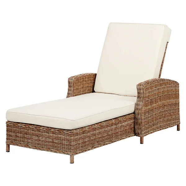 Gotland Sonnenliege Polyrattan mit Kissen natur, offwhite.