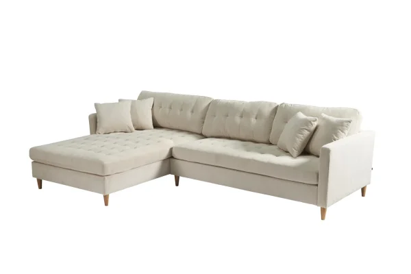 Marino Deluxe Chaiselongsofa rechts oder links gewendet mit Kissen Samt sandfarben.