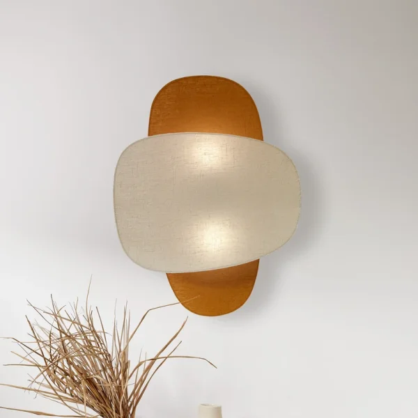 MARKET SET - Screen 70's Wandlampe 76 cm, birke/curry, Textil