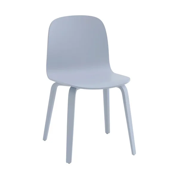 Muuto Visu Stuhl mit Holzgestell Light blue
