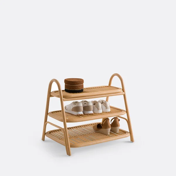 Regal Malu, Rattan
