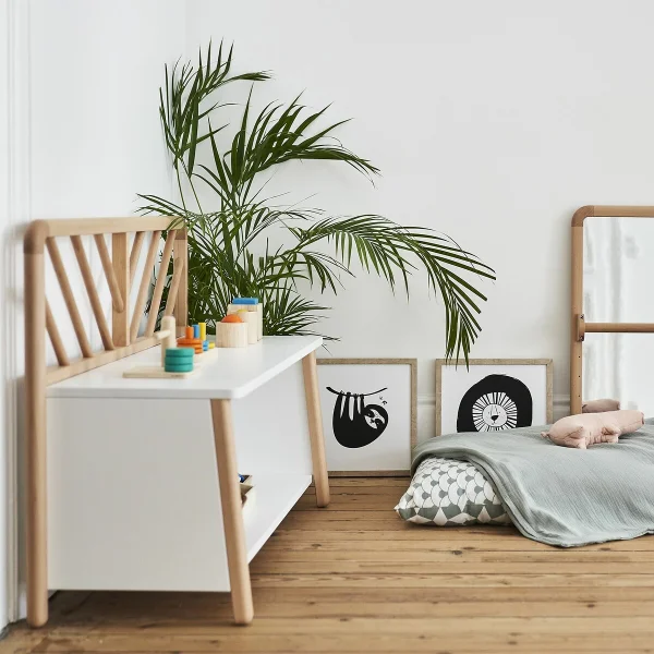 Spielzeugregal Montessori