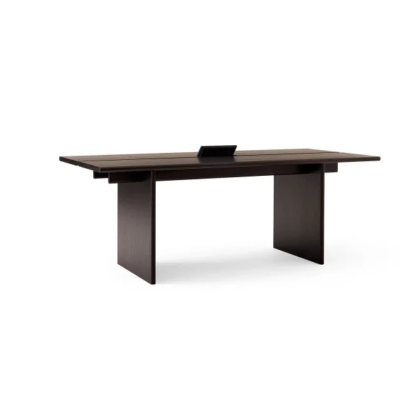 &Tradition Ita OS1 Esstisch mit Kabelmanagement 95x200 cm Dark stained oak