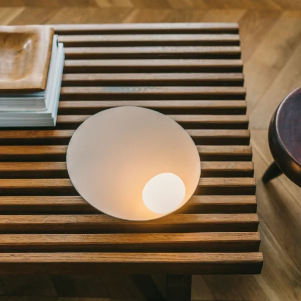 Vibia - Musa 7402 LED-Tischleuchte liegend, taupe